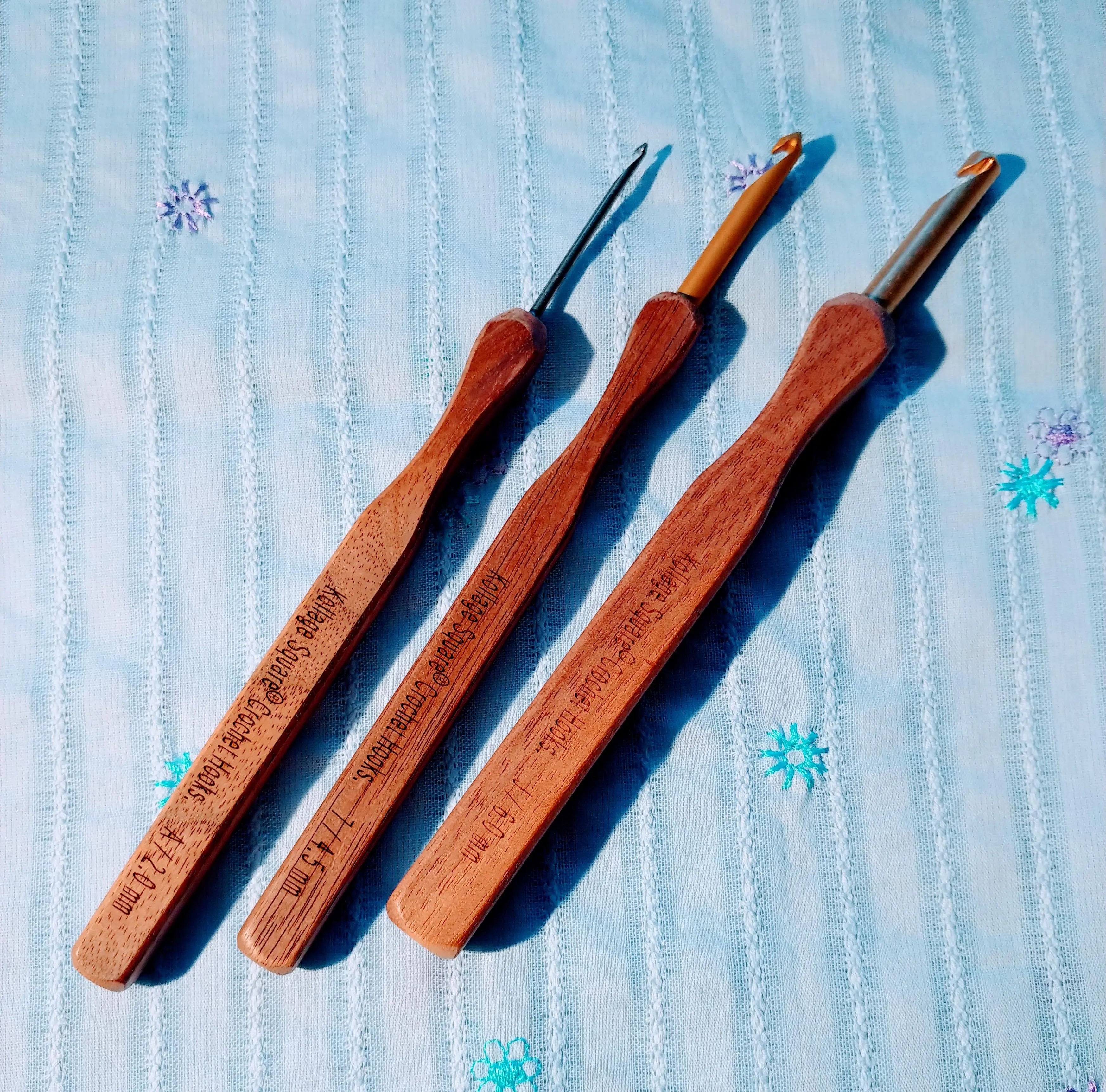 Kollage Square Crochet Hooks Yarn Traveler & Haberdashery