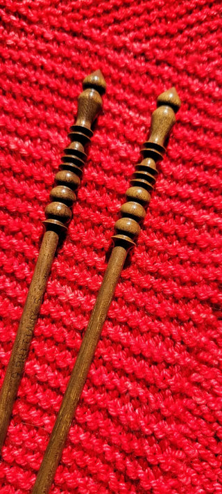 Brittany Victorian Walnut Straight US 9 (5.5 mm) 10 Inch Yarn Traveler & Haberdashery