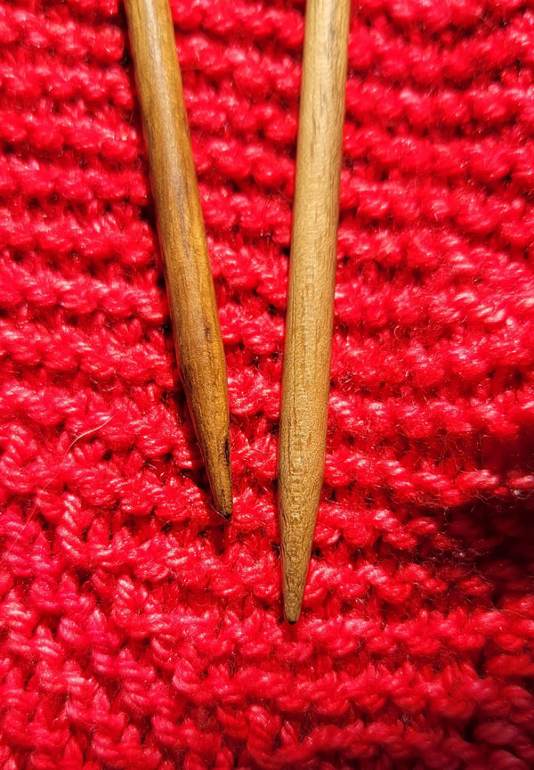 Brittany Victorian Walnut Straight US 9 (5.5 mm) 10 Inch Yarn Traveler & Haberdashery