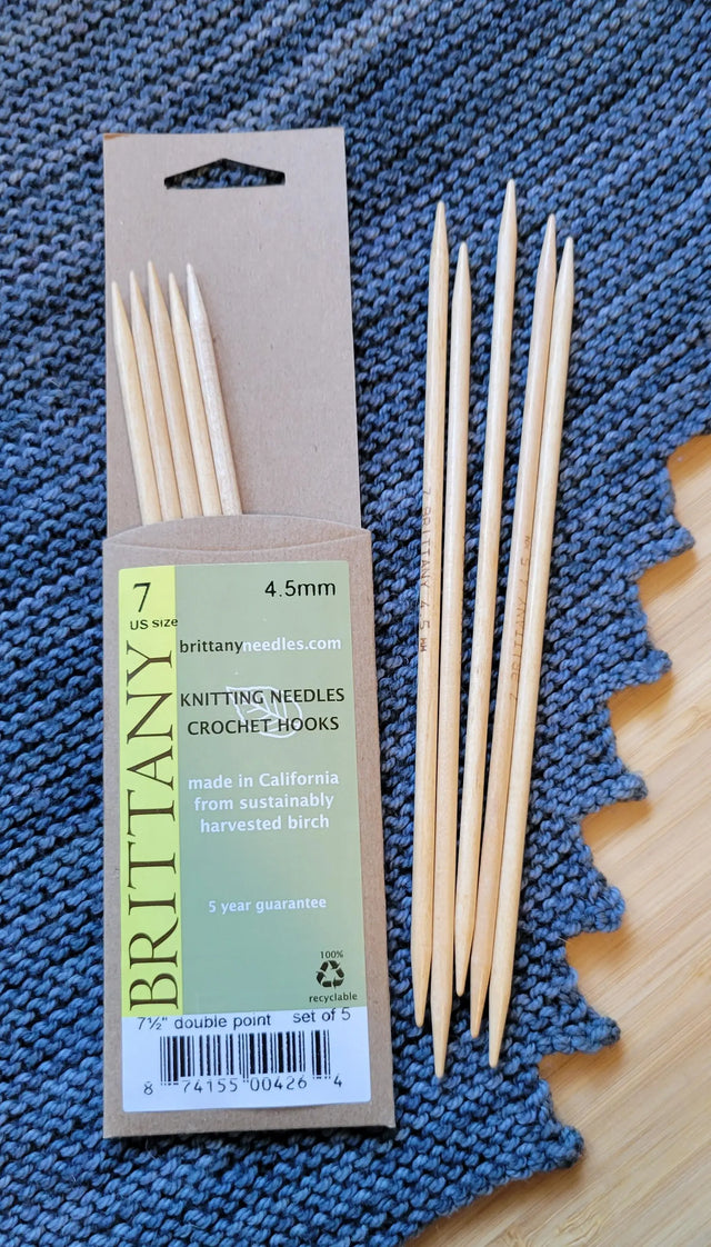 Brittany Birch DP Needles US 7 (4.5 mm) 7.5 Inches Long Yarn Traveler & Haberdashery