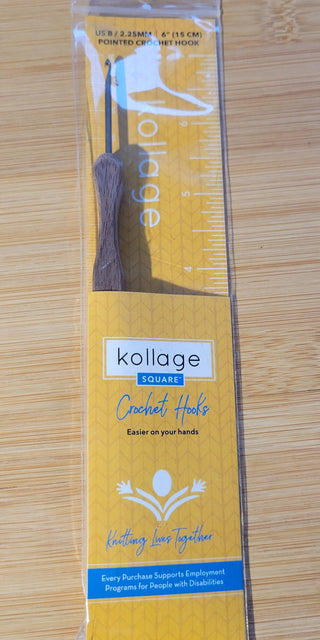 Kollage Pointed Tip Crochet Hook (US B/2.25 mm) Yarn Traveler & Haberdashery
