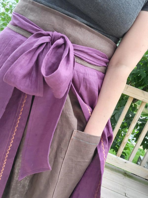 Sofia Apron Yarn Traveler & Haberdashery