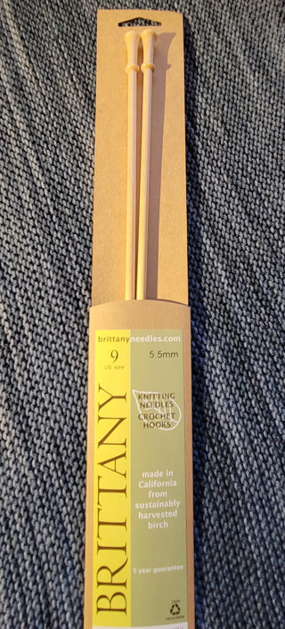 Brittany Birch Straight Needles US 9 (5.5 mm) 14 inch Yarn Traveler & Haberdashery