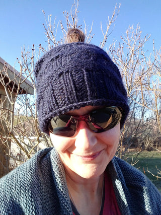 Pattern: Spot the Two-Hole Toque II Yarn Traveler & Haberdashery