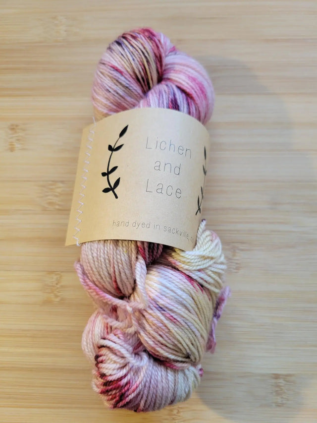 Lichen and Lace 80/20 Sock Yarn Traveler & Haberdashery