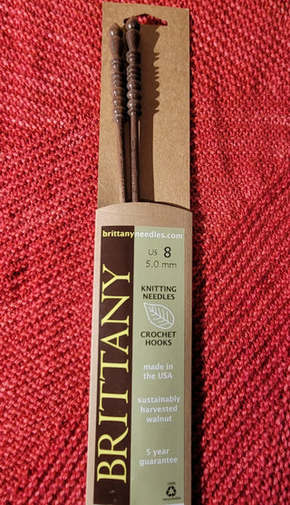 Brittany Victorian Walnut Straight US 8 (5 mm) 10 inch Yarn Traveler & Haberdashery