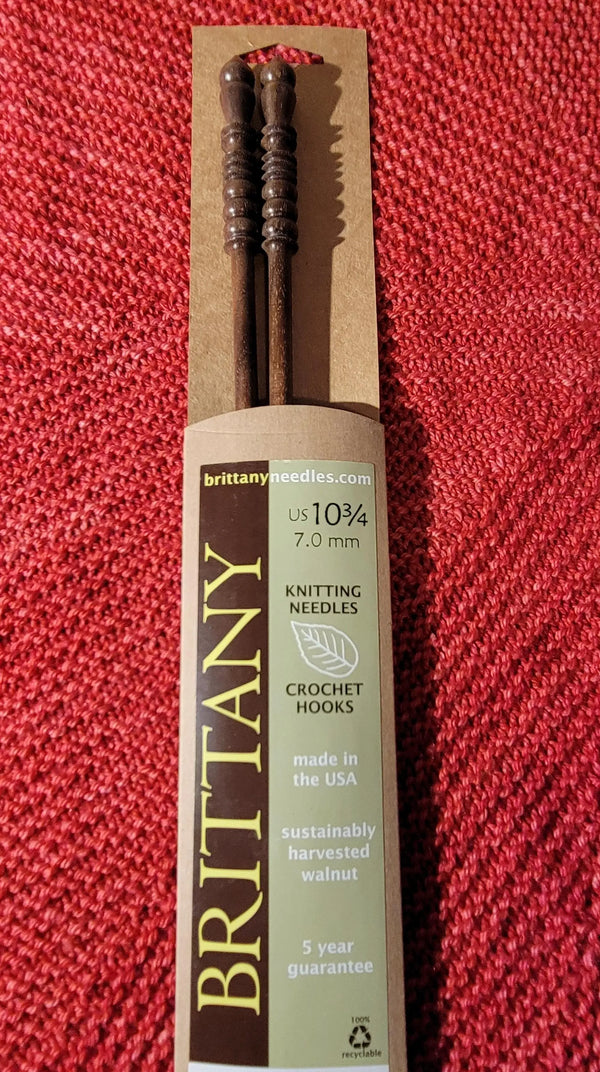 Brittany Victorian Walnut Straight US 10 3/4 (7 mm) 10 inch Yarn Traveler & Haberdashery