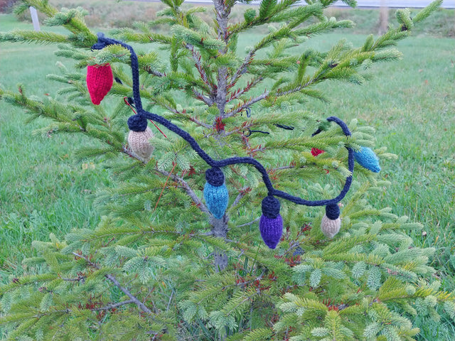 Pattern: Christmas Light Garland 2020 Yarn Traveler & Haberdashery