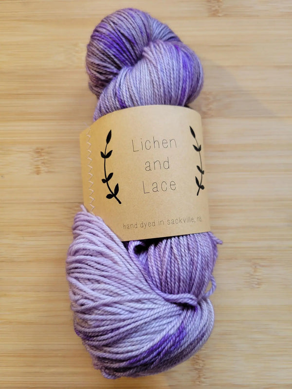 Lichen and Lace 80/20 Sock Yarn Traveler & Haberdashery