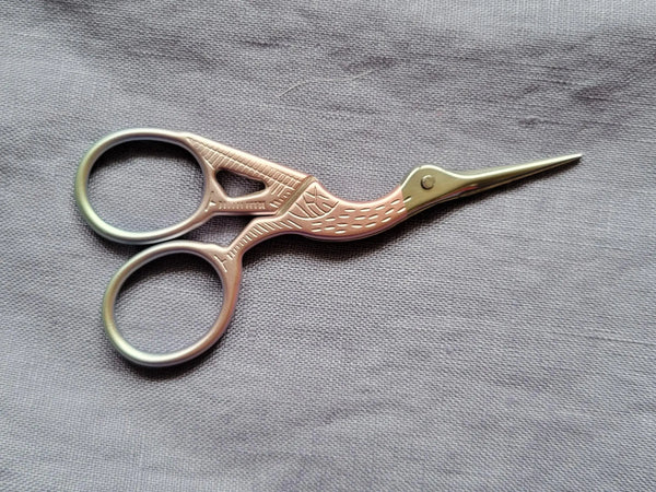Embroidery Scissors (Small Crane) Yarn Traveler & Haberdashery