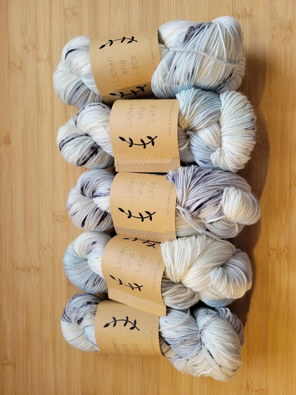 Lichen and Lace 80/20 Sock Yarn Traveler & Haberdashery