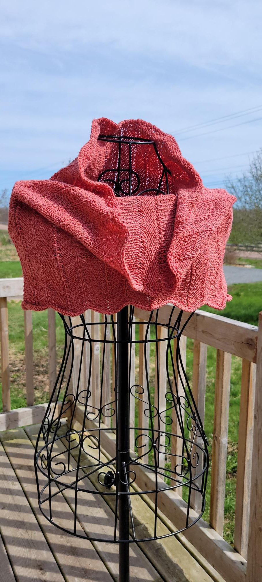Pattern: Friends Cowl