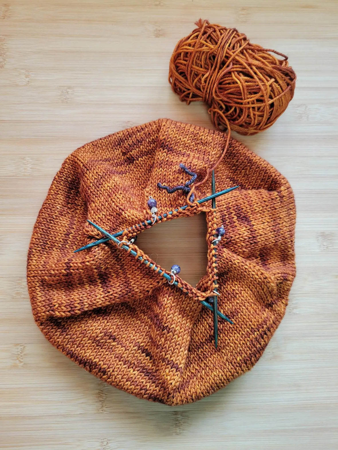 Pattern: Honesty Beret Yarn Traveler & Haberdashery