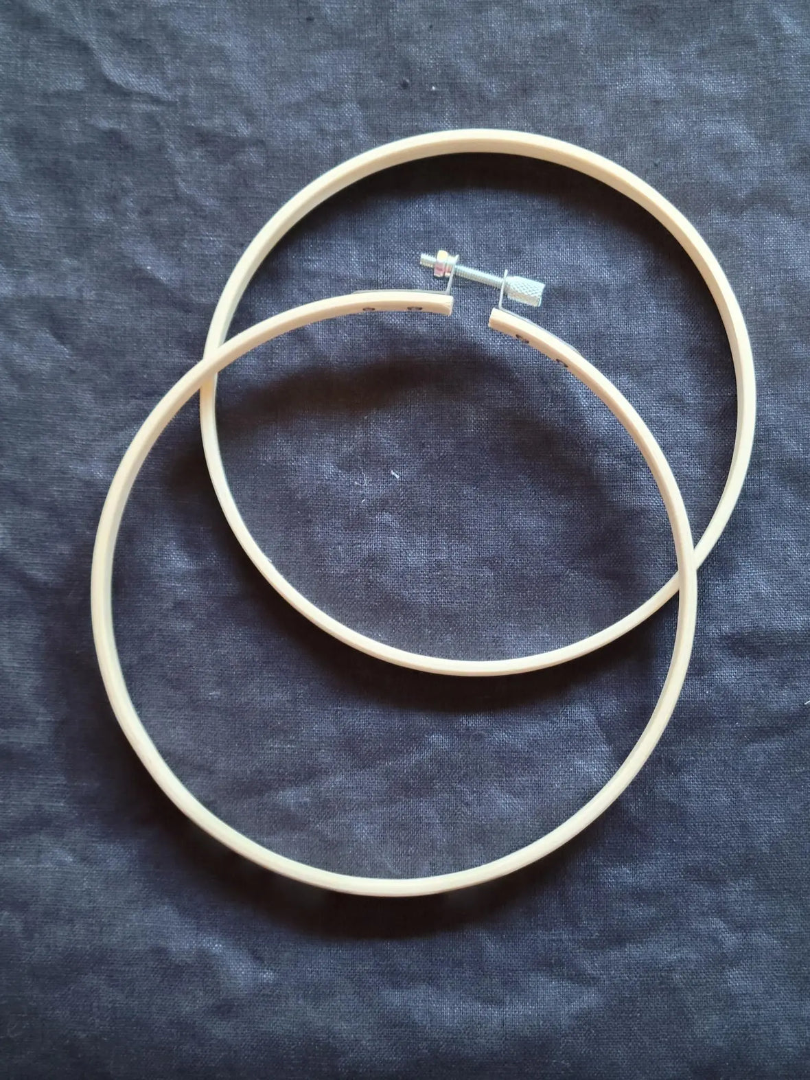 Embroidery Wooden Hoops Yarn Traveler & Haberdashery