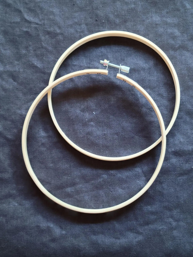 Embroidery Wooden Hoops Yarn Traveler & Haberdashery