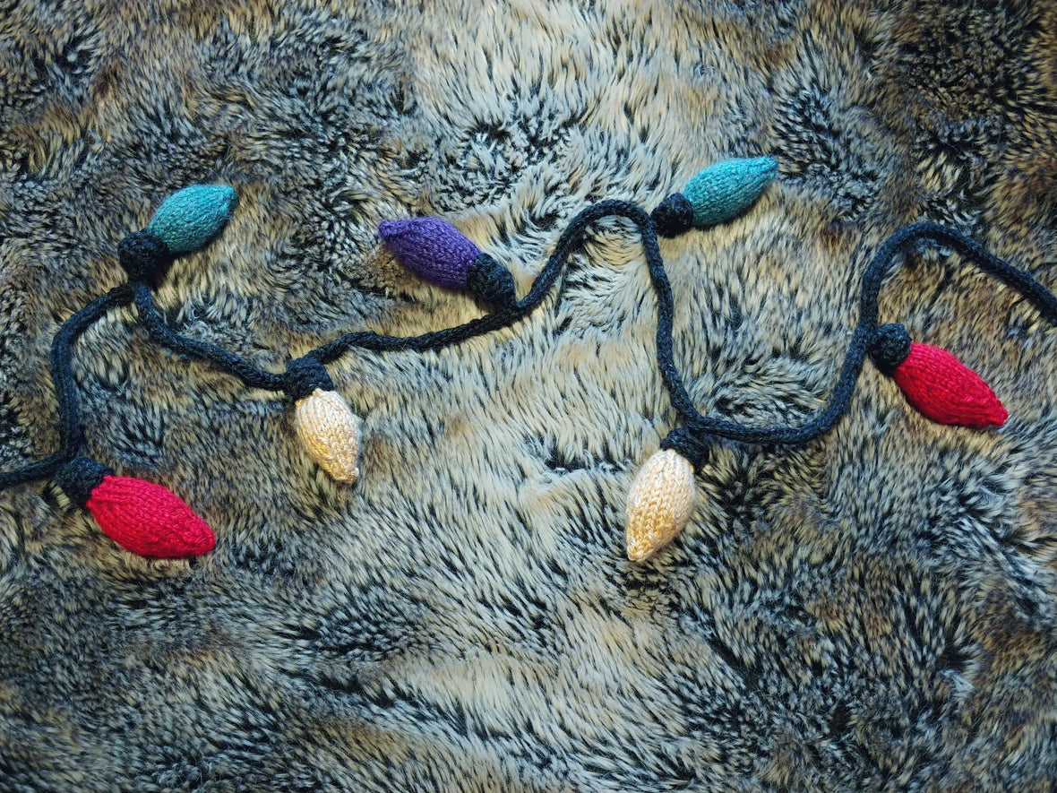 Pattern: Christmas Light Garland 2020 Yarn Traveler & Haberdashery