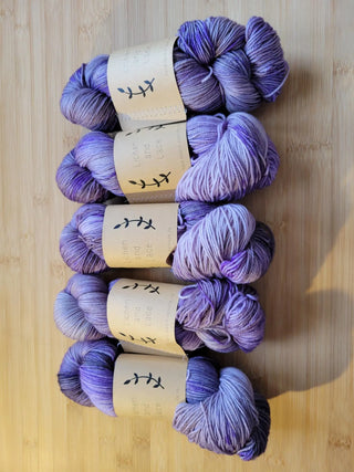 Lichen and Lace 80/20 Sock Yarn Traveler & Haberdashery
