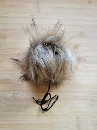 Faux Fur Pompoms Lynx Yarn Traveler & Haberdashery